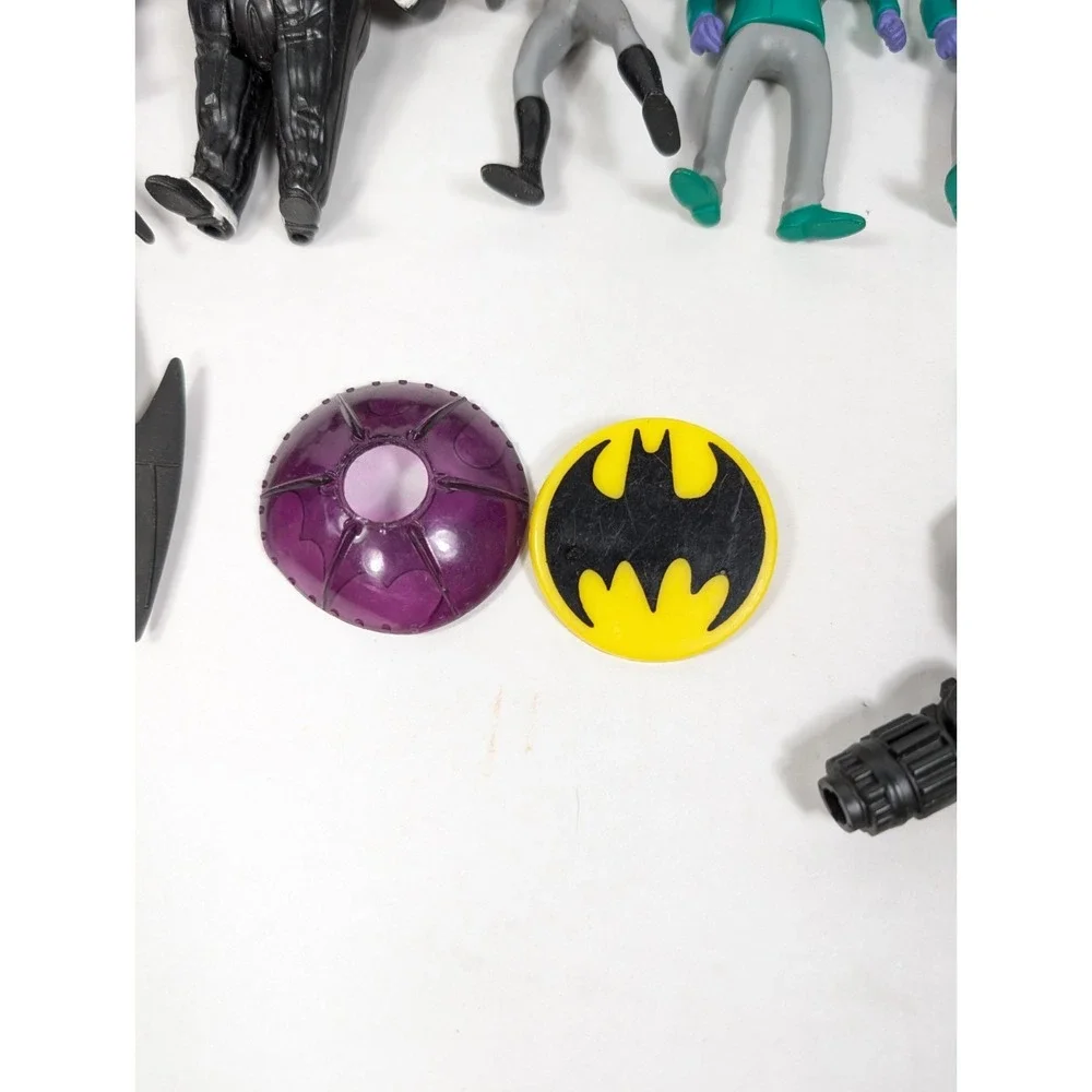 Vintage 90s Batman Action Figure Lot w/‎ Accessories Penguin Robin Catwoman